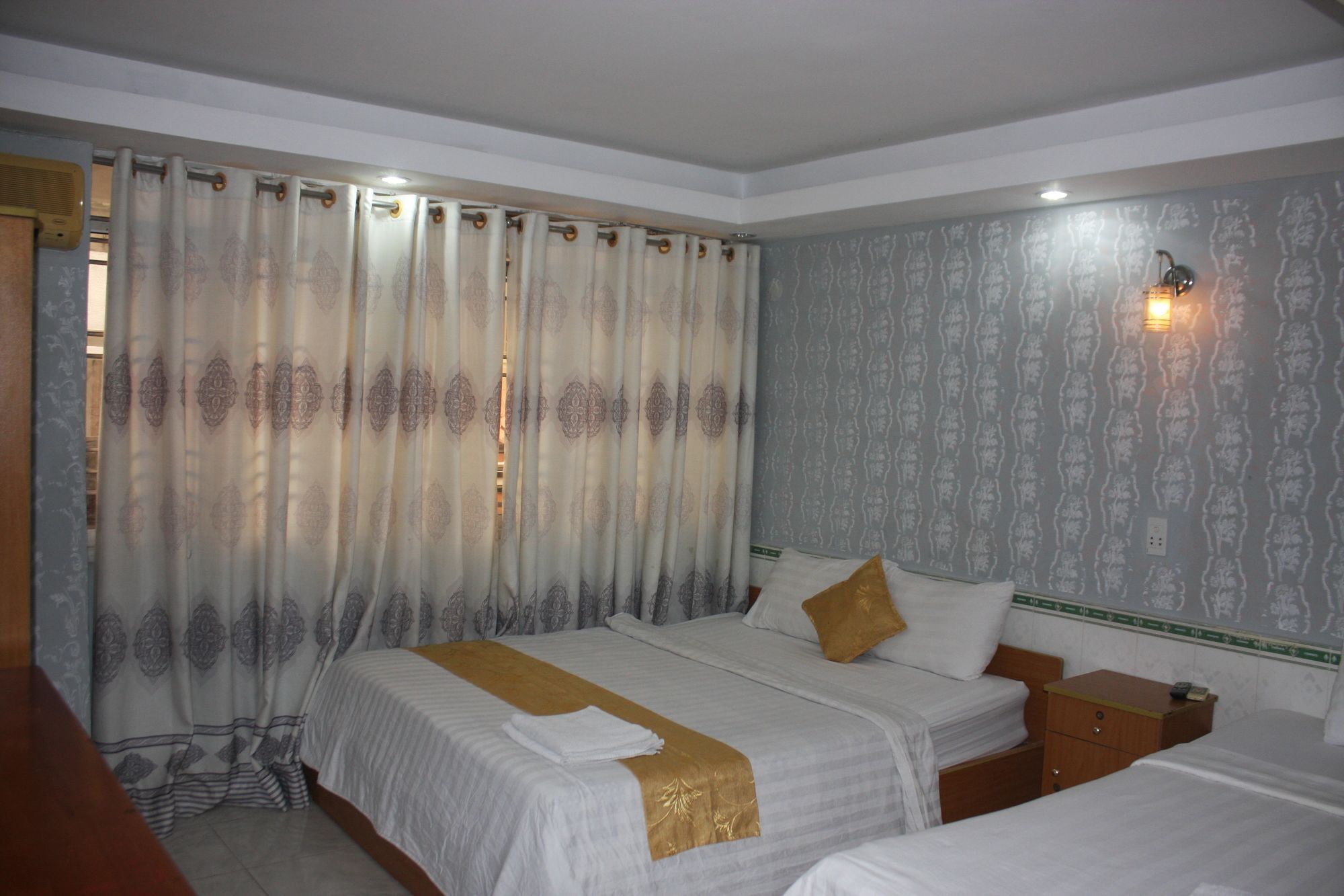 Koniko Hotel Хошимин Экстерьер фото